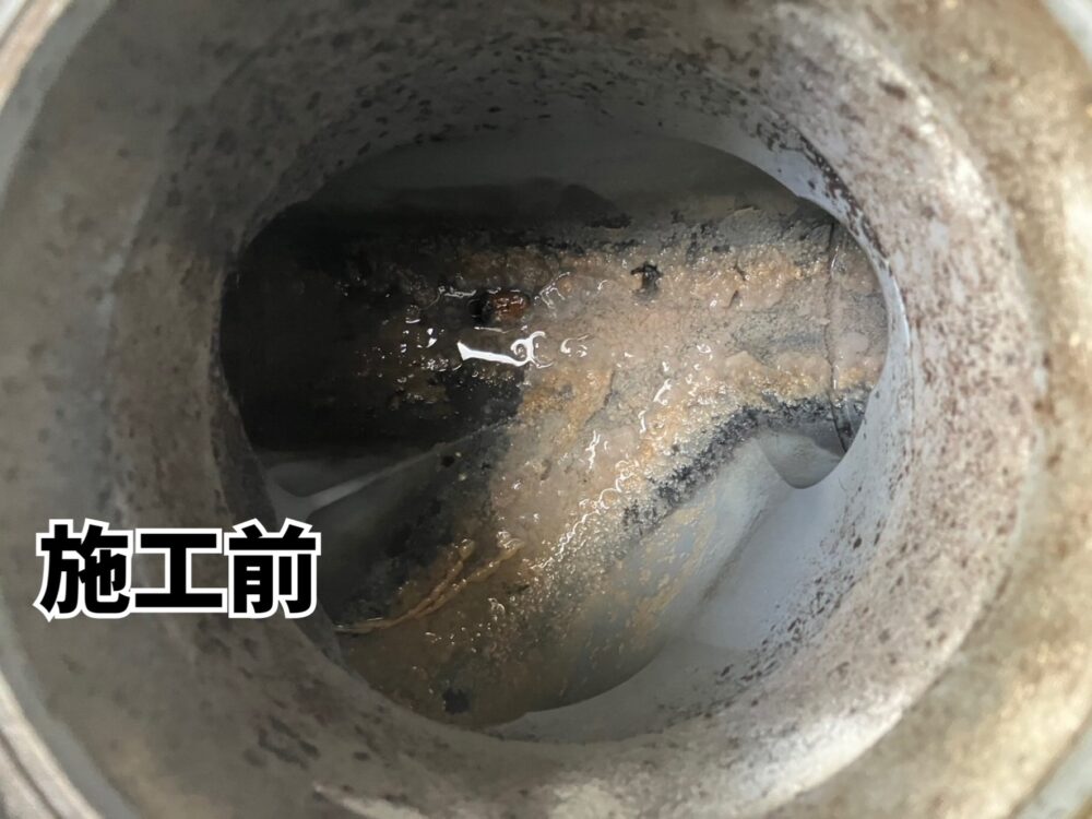 Sewage-manhole-before-construction-02