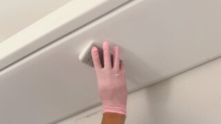 bathroom-cleaning